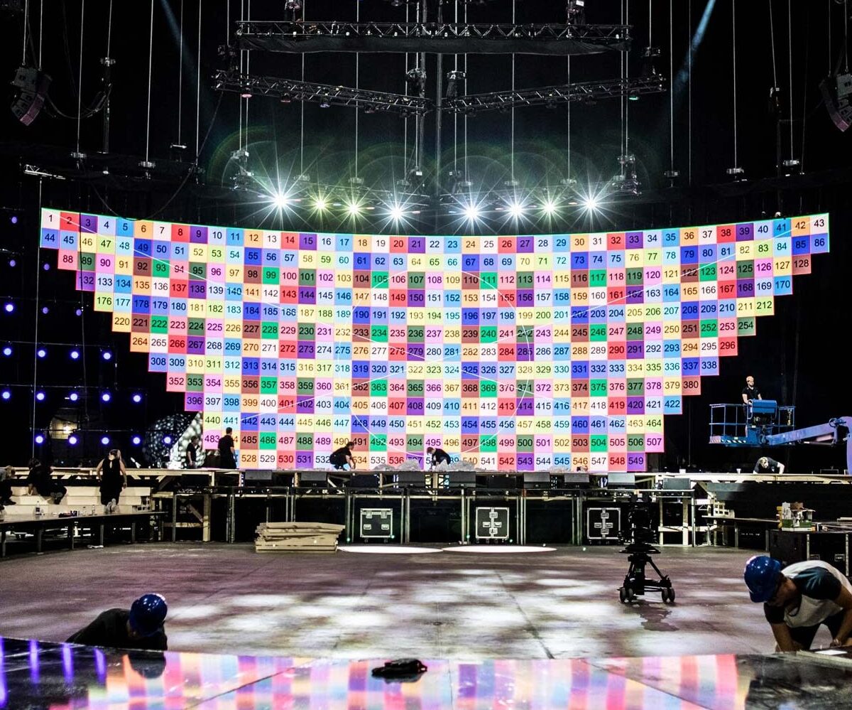 stage-led-enhances-live-performances.jpg