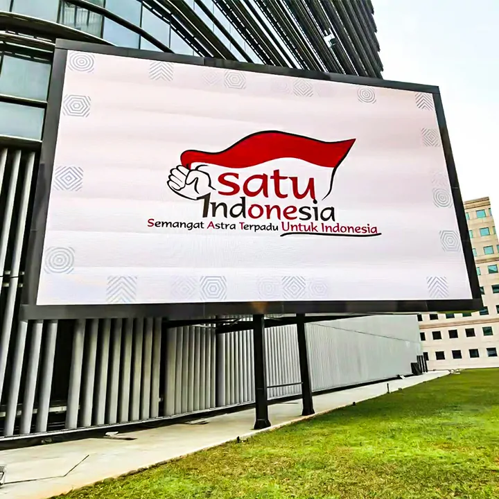 outdoor_advertising_led_display_screen.webp outdoor_advertising_led_display_screen.webp